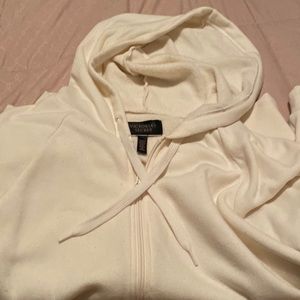 Women’s zip up